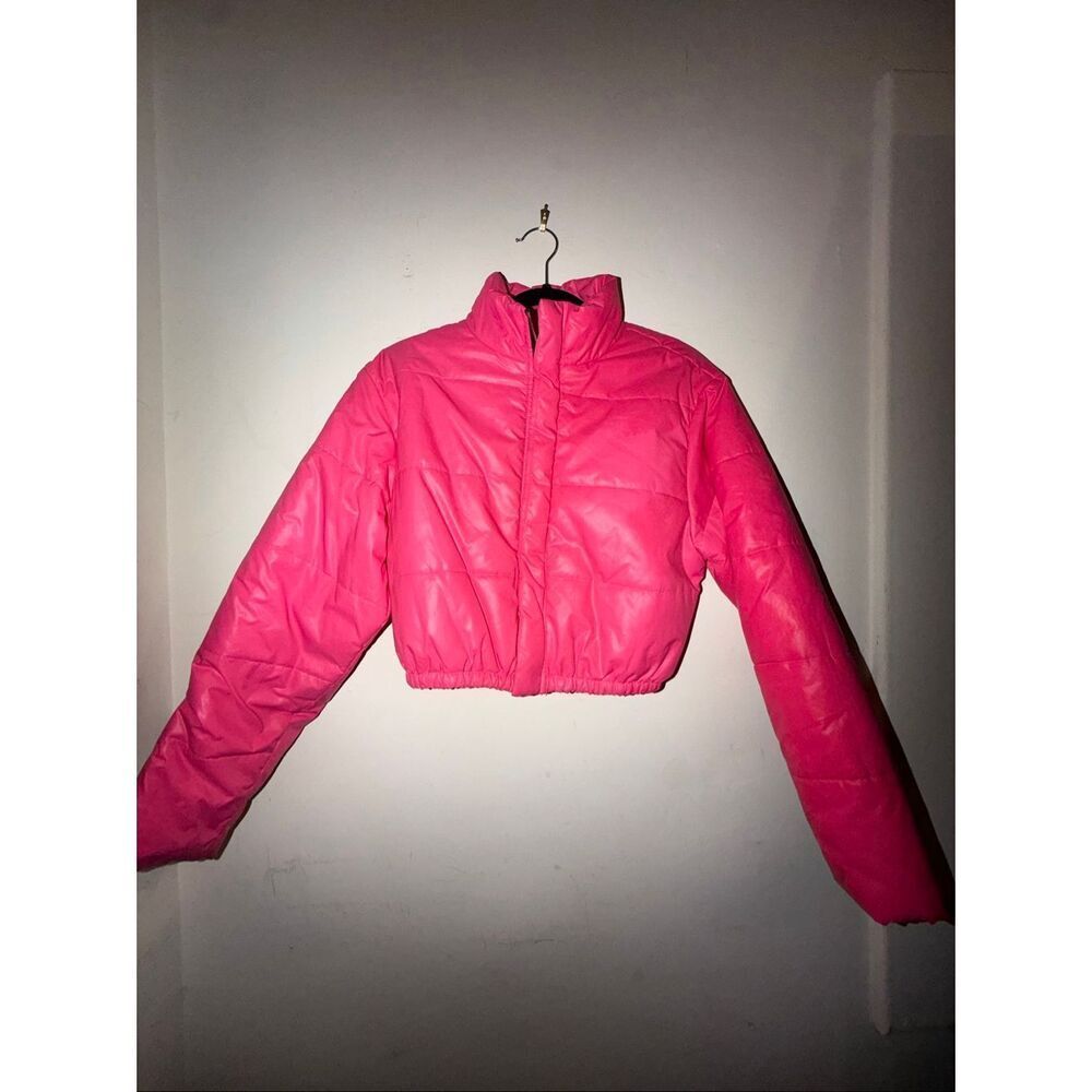 Naked wardrobe size S cropped puffer hot pink